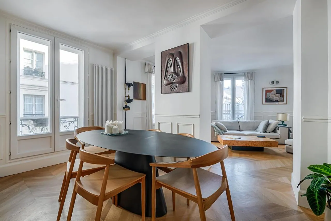 Veeve - Time For Teak Apartment Paris France