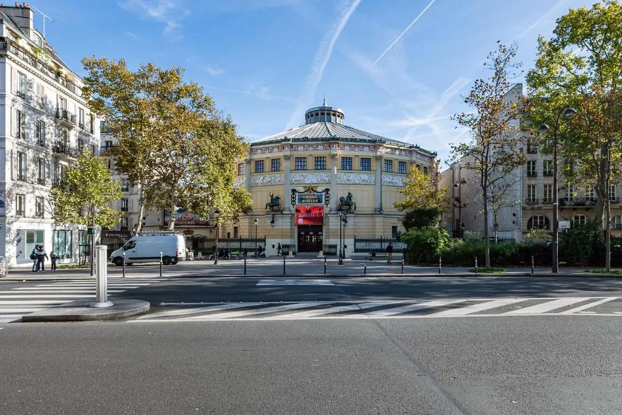 Veeve - Time For Teak Apartment Paris